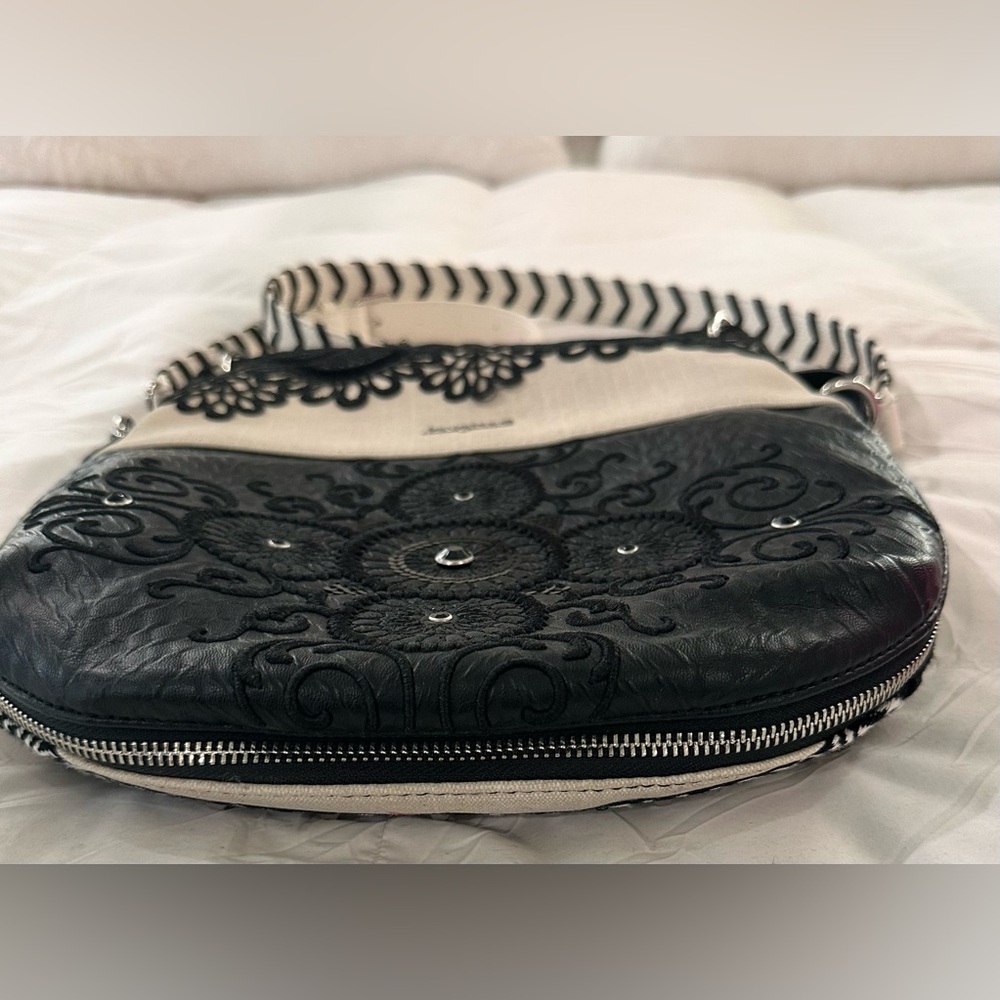 Desigual Handbag - Picture 6 of 9